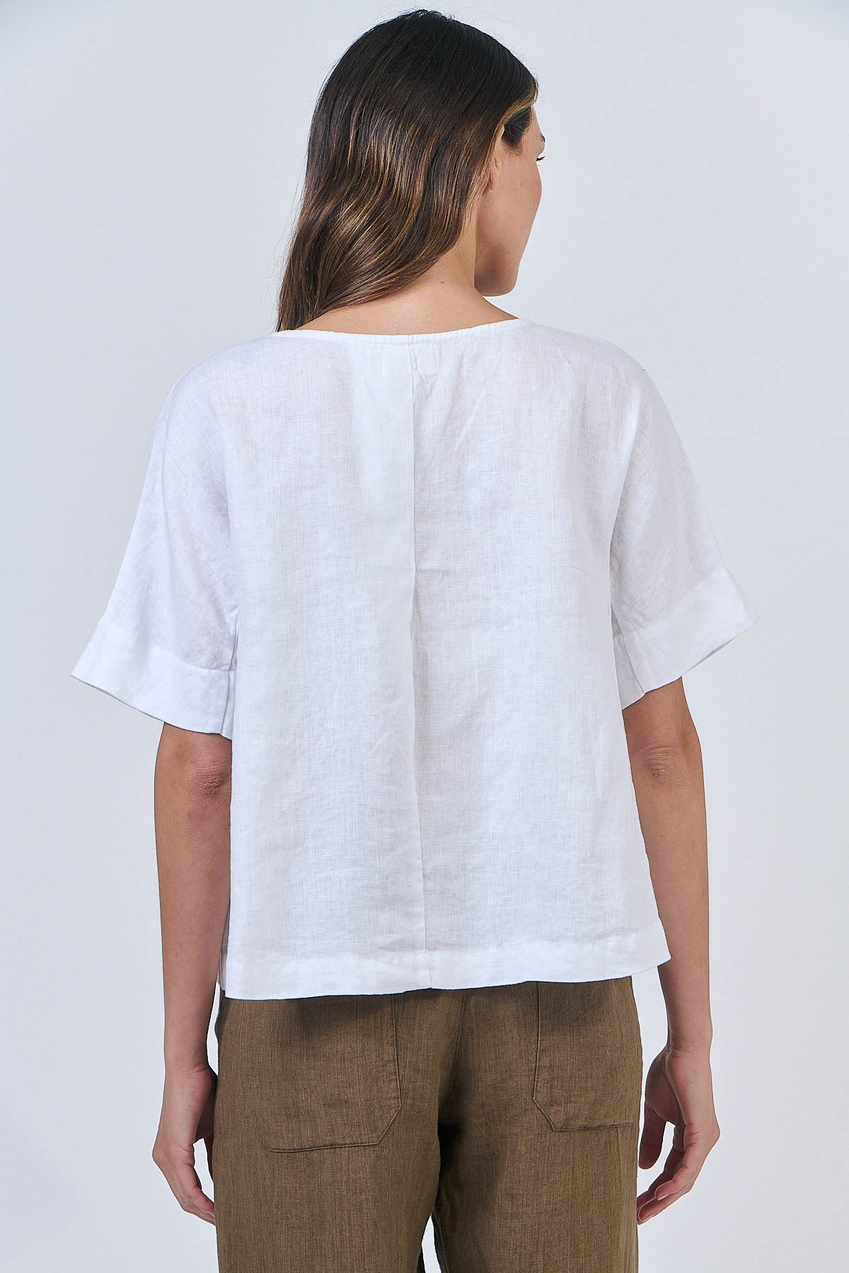 Naturals by O & J GA585 Ladies Top in White Linen