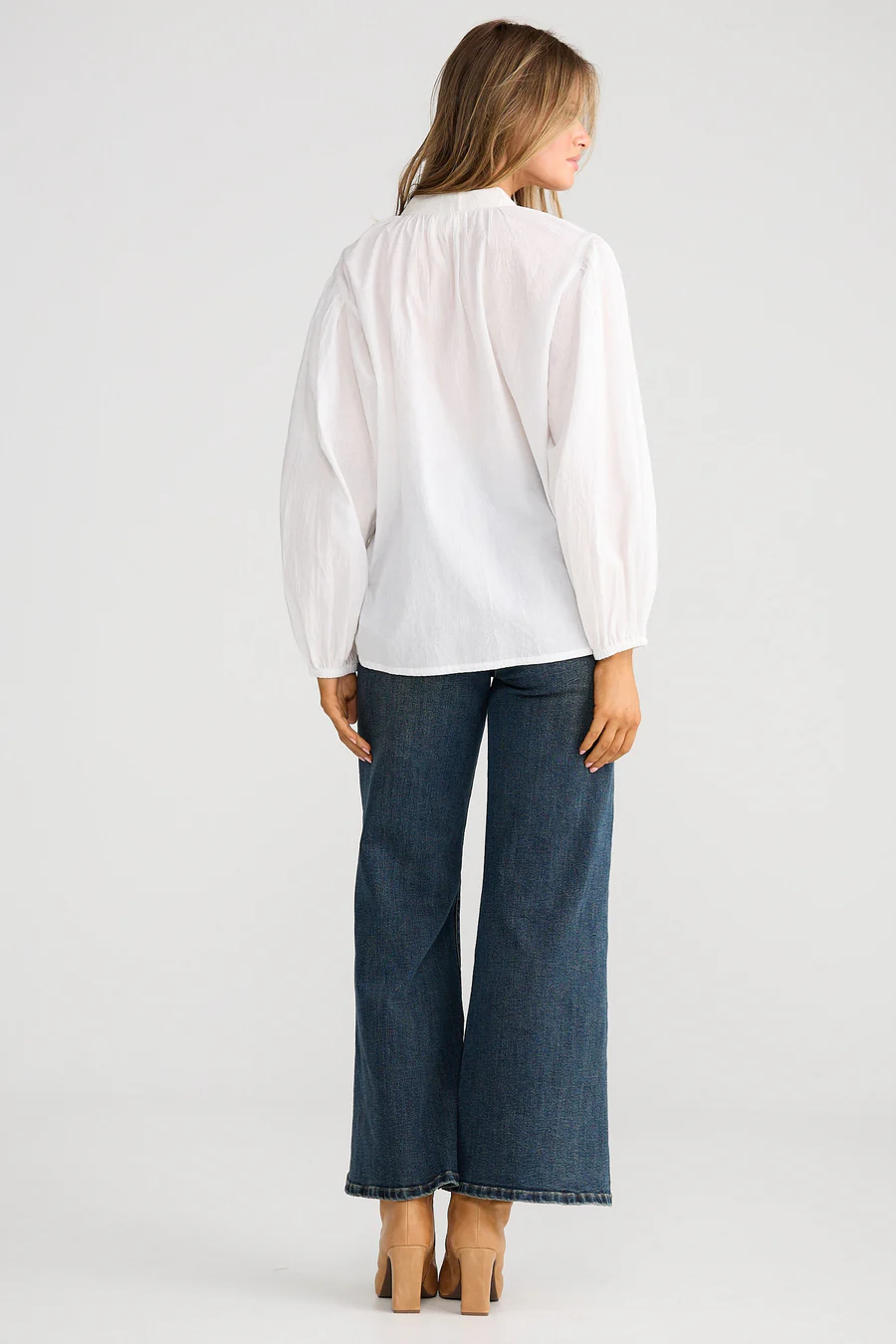Talisman Zora Ladies Shirt in White with Black Embroidery