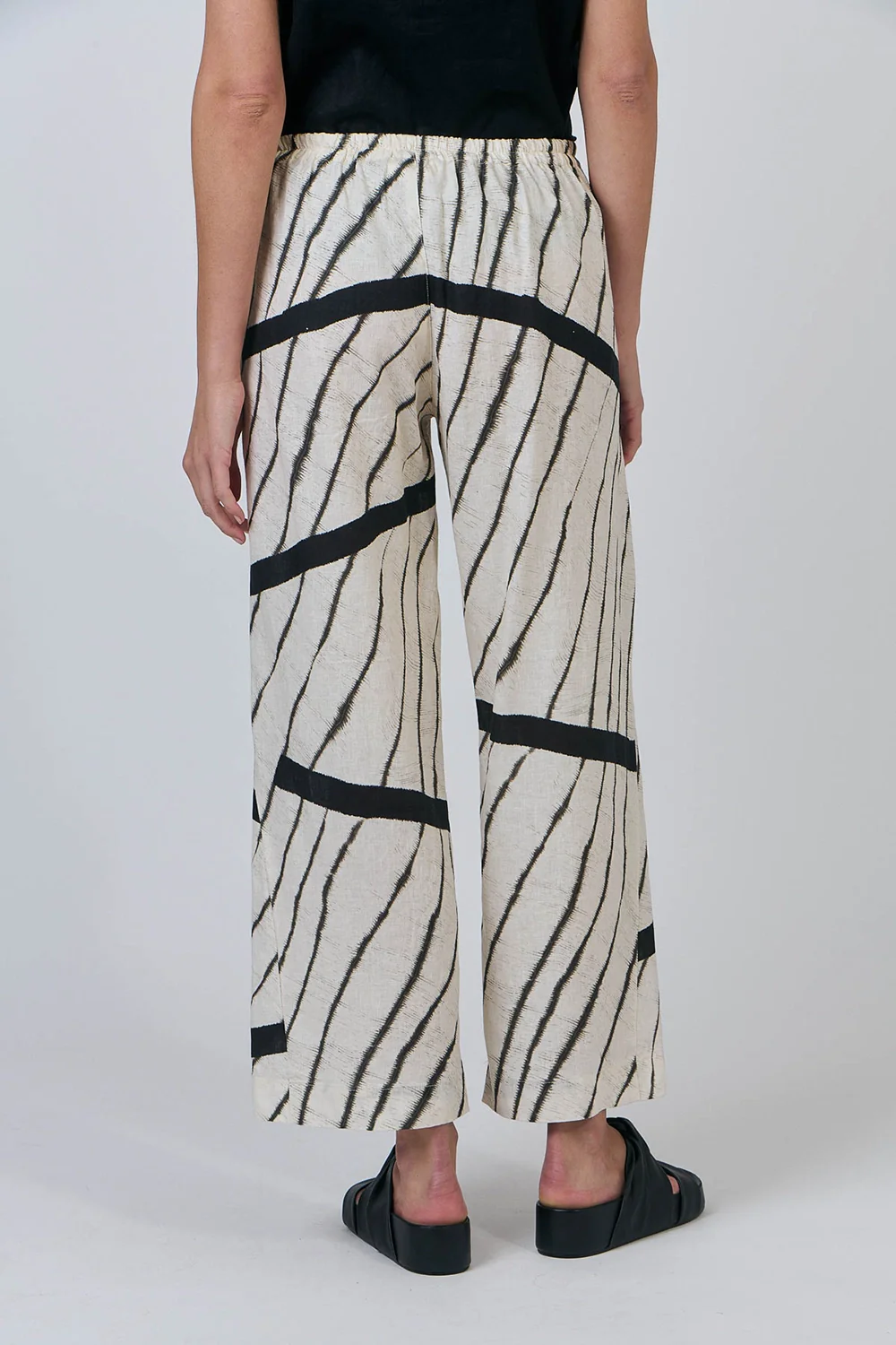 Naturals by O & J GA498 Linen Pant in Isobars