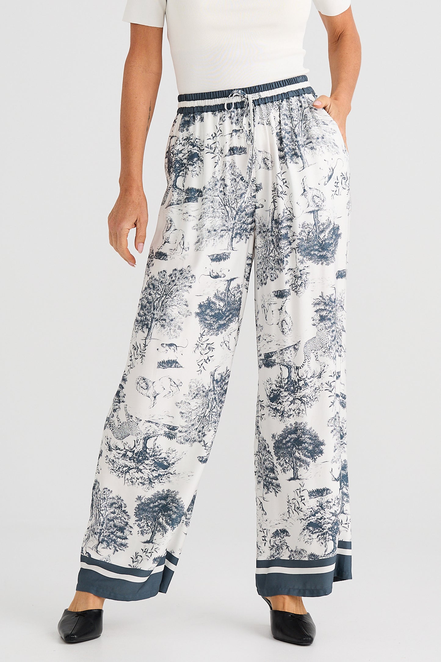 Brave & True Glenda Pant in Slate Toile Print