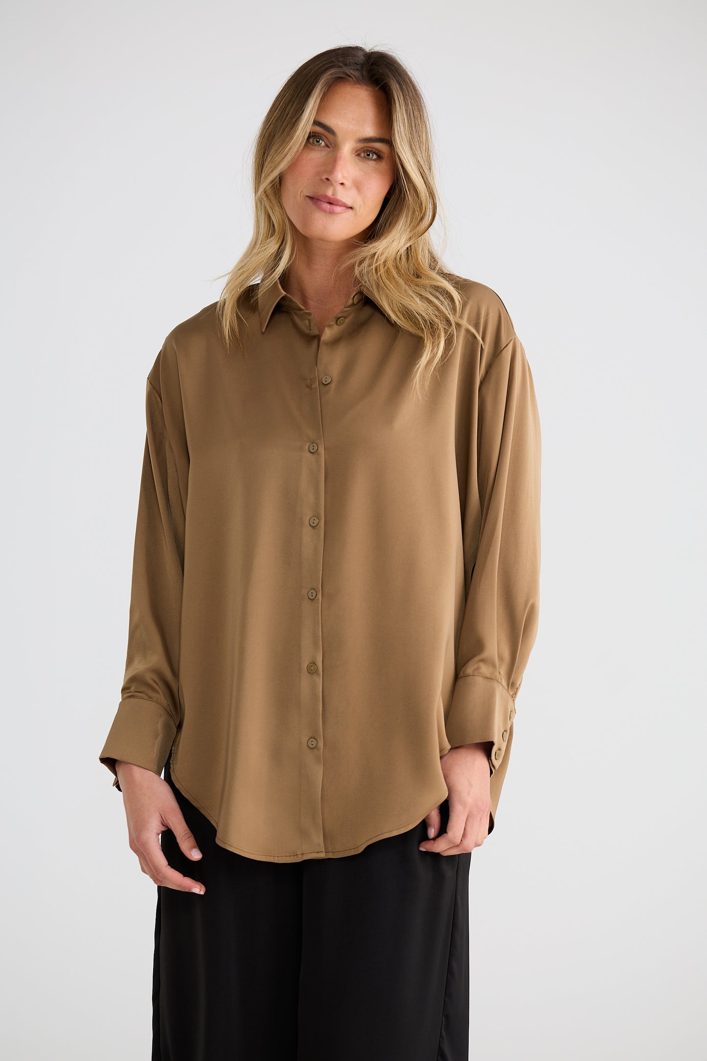 Brave & True Glenda Shirt in Khaki