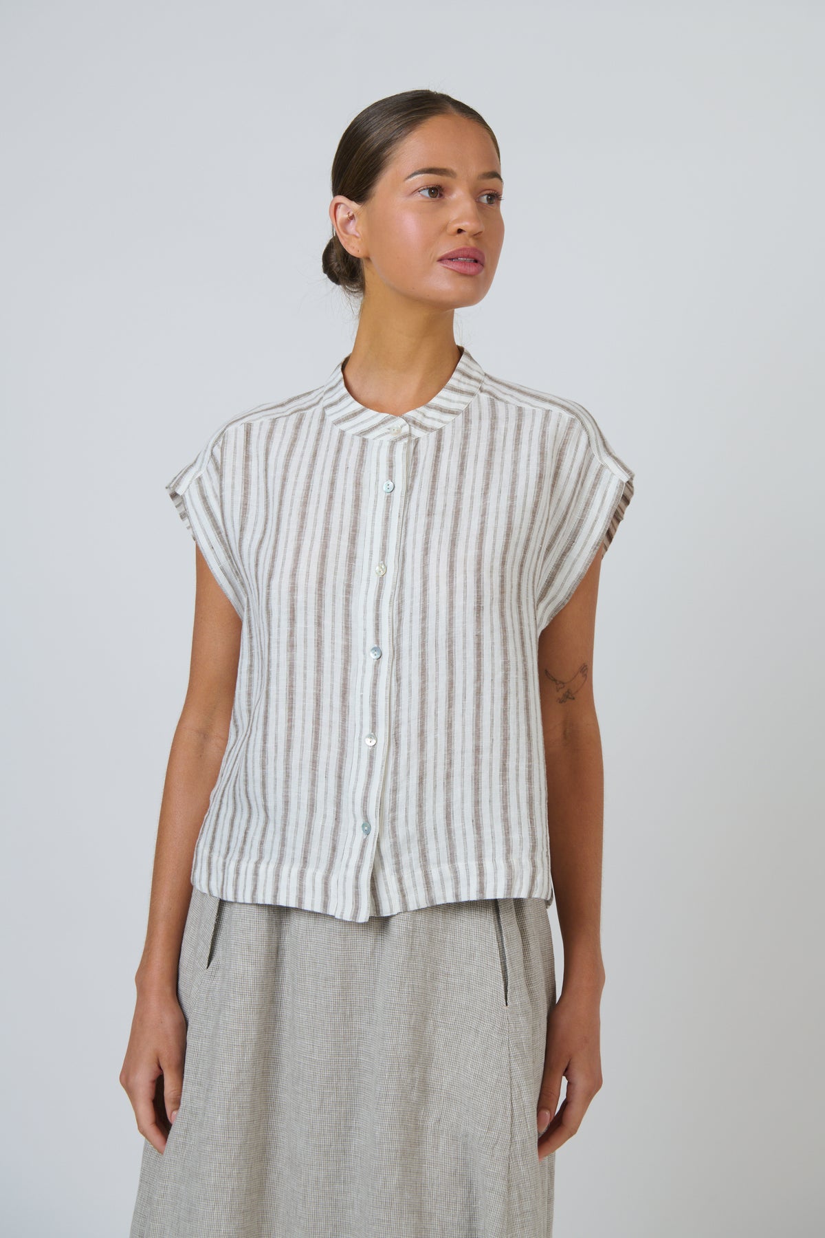 Naturals by O & J - Vera Linen Top