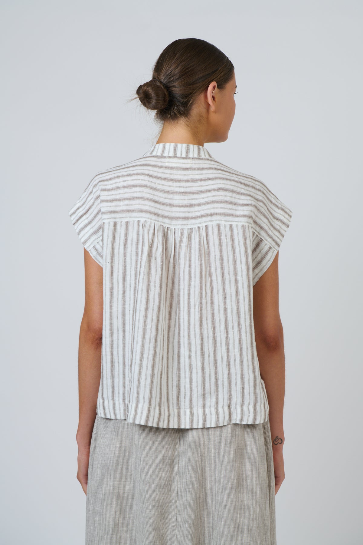 Naturals by O & J - Vera Linen Top