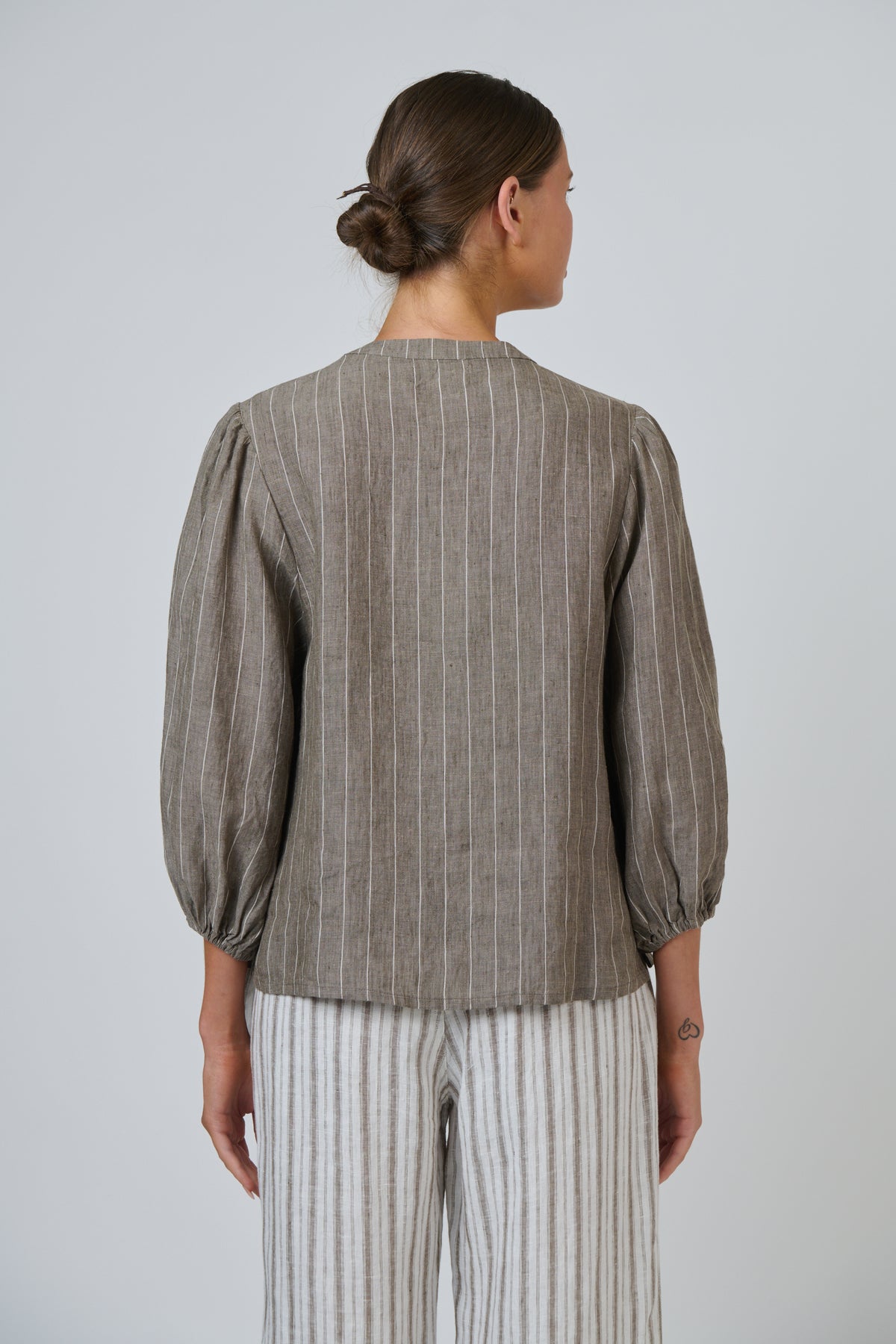 Naturals by O & J - Lucy Linen Top