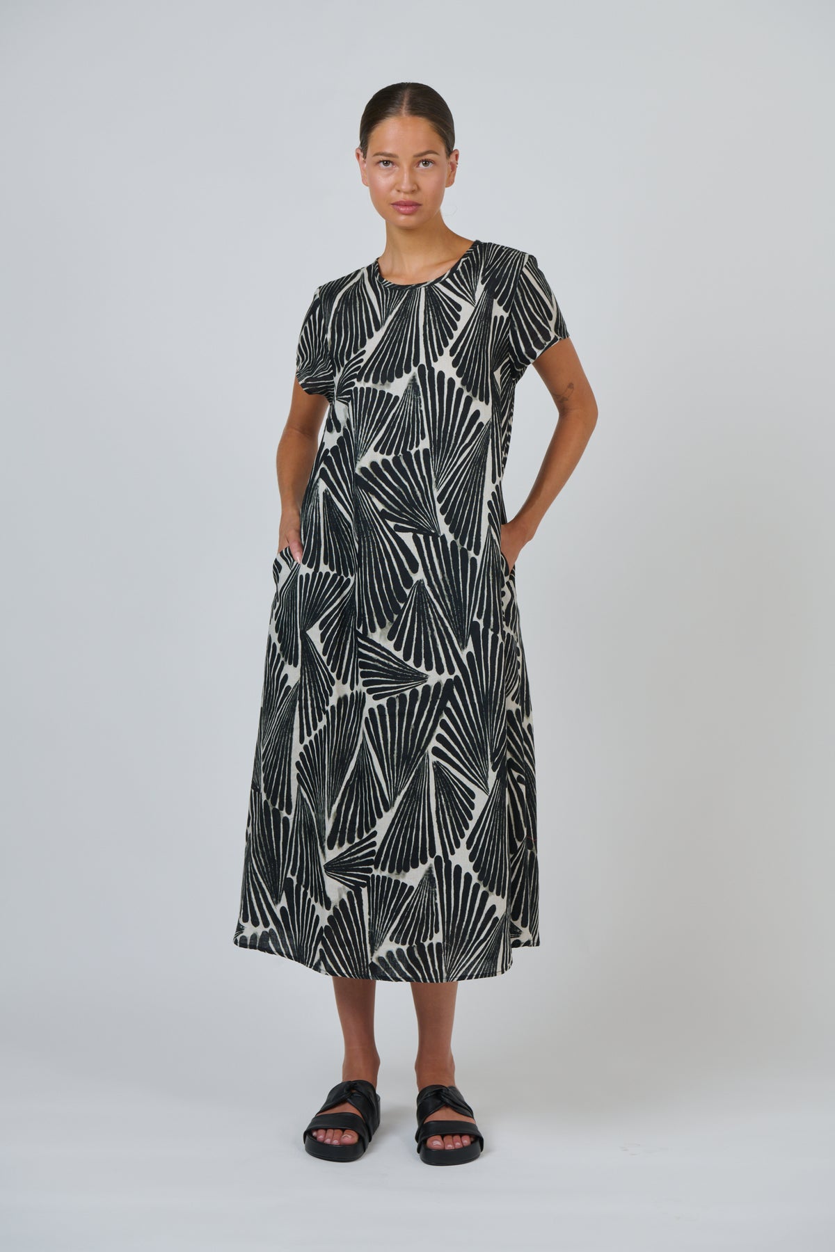 Naturals by O & J - Natalie Linen Dress