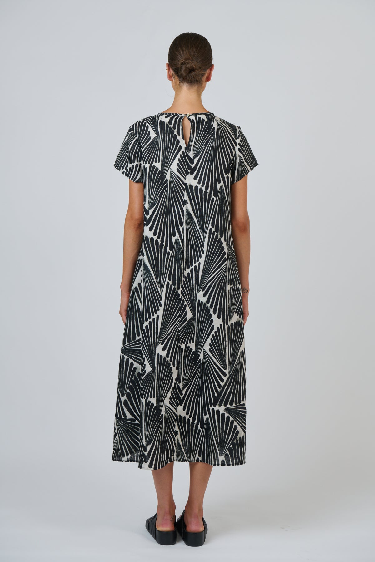 Naturals by O & J - Natalie Linen Dress