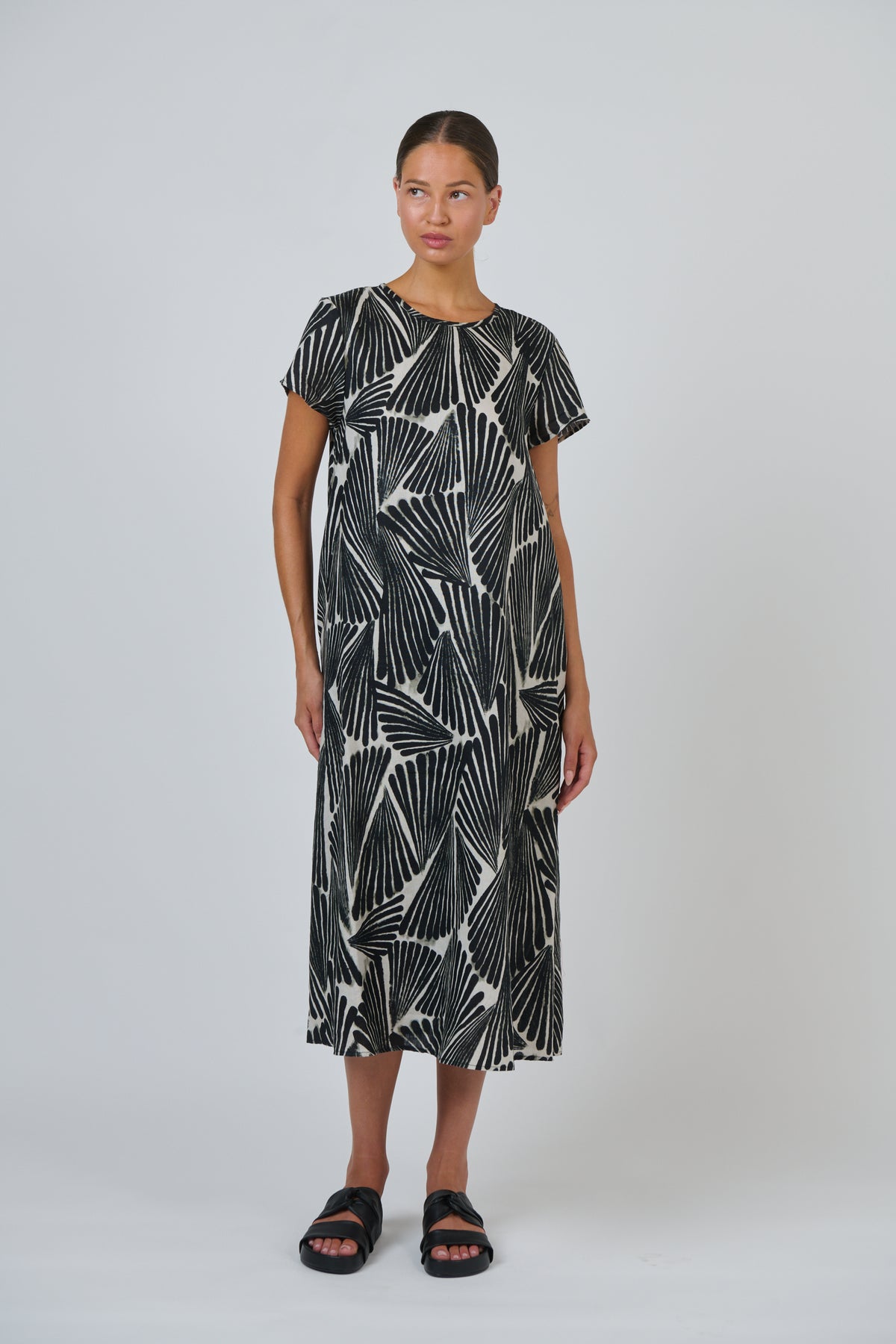 Naturals by O & J - Natalie Linen Dress