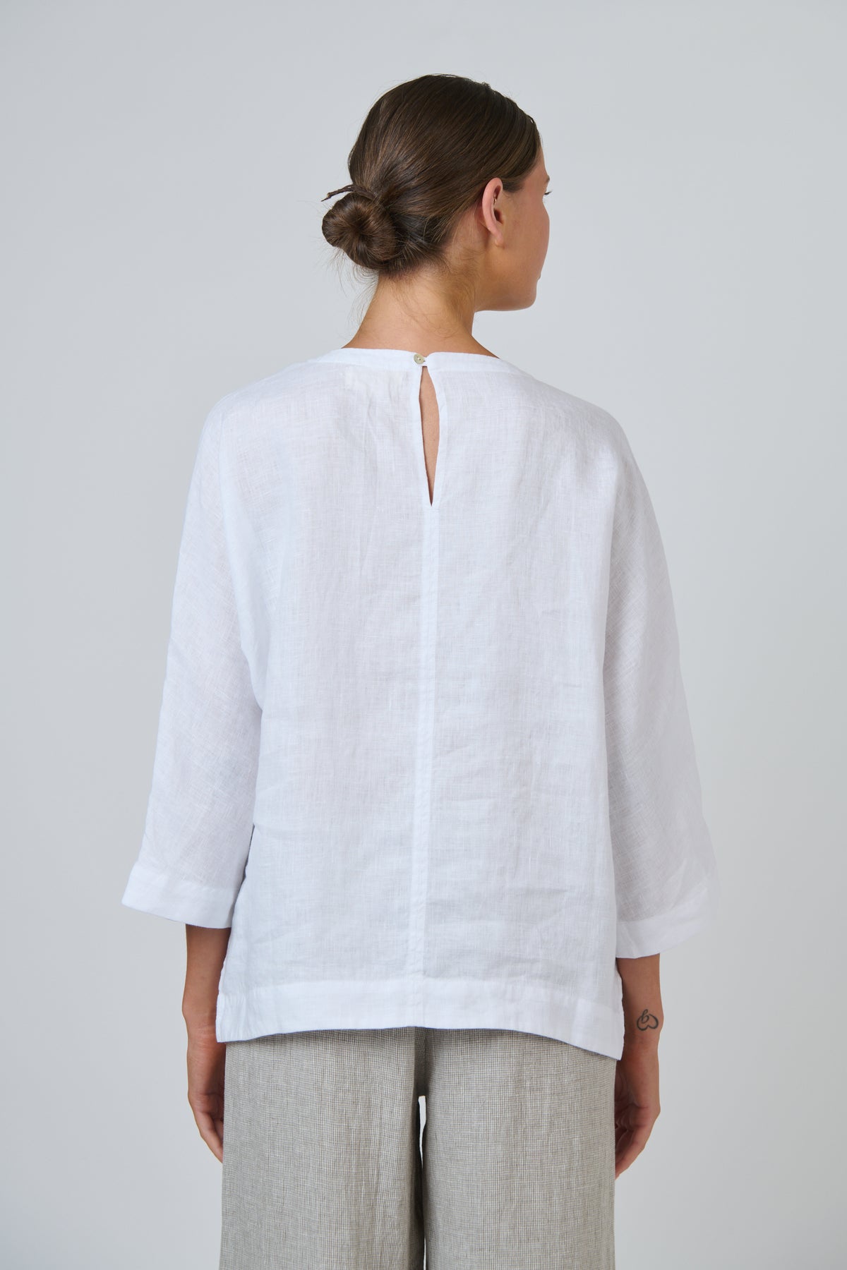 Naturals by O & J - Rose Linen Top