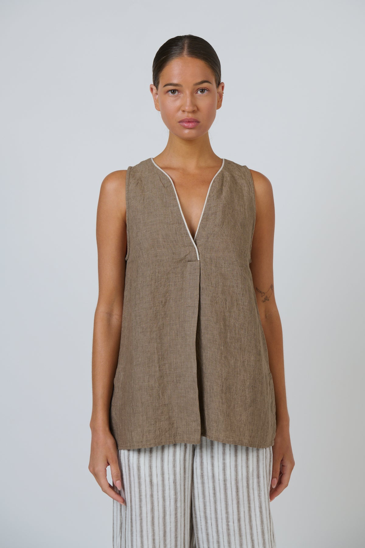 Naturals by O & J - Pippa Linen Top