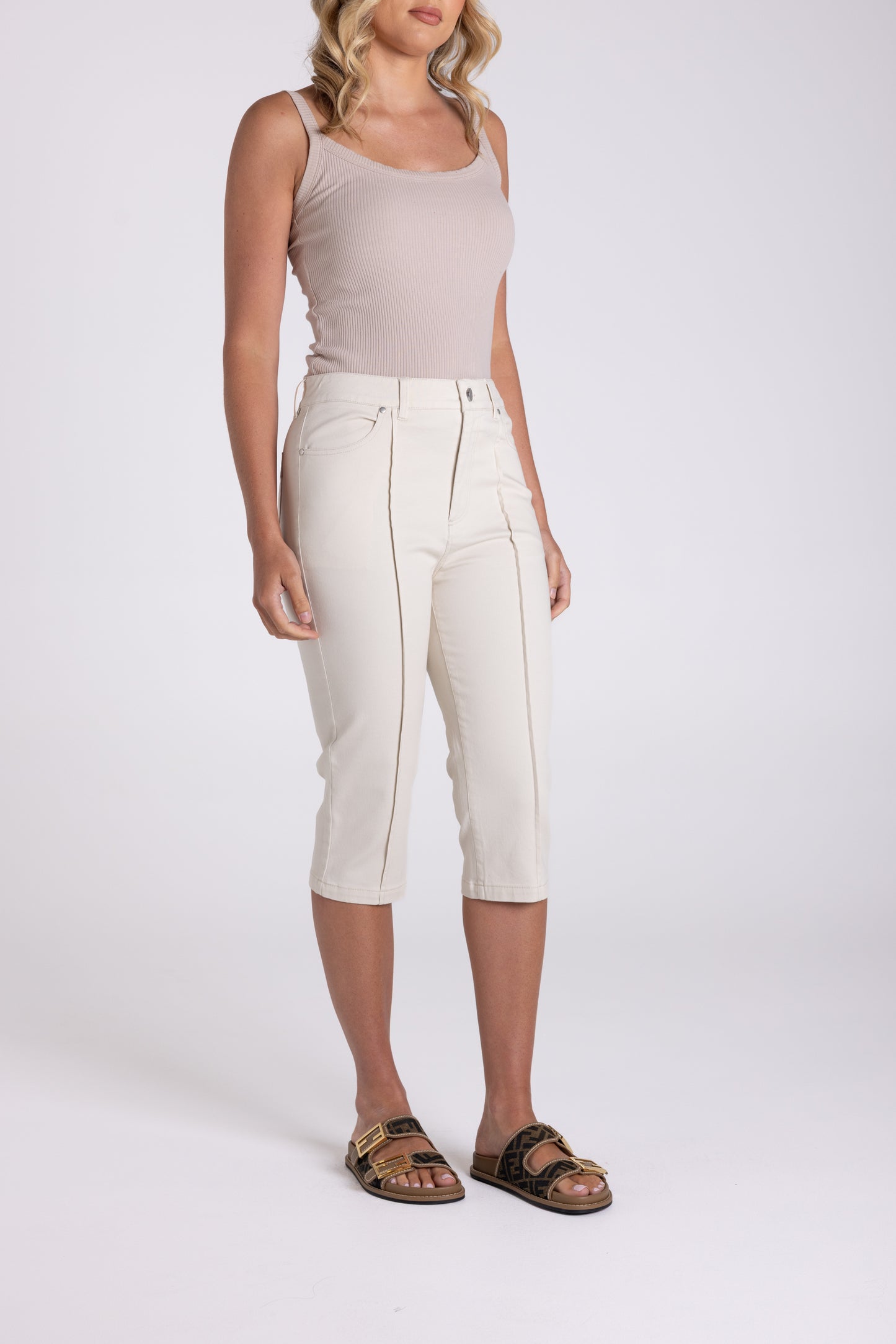 Two T's Sateen Capri Pant