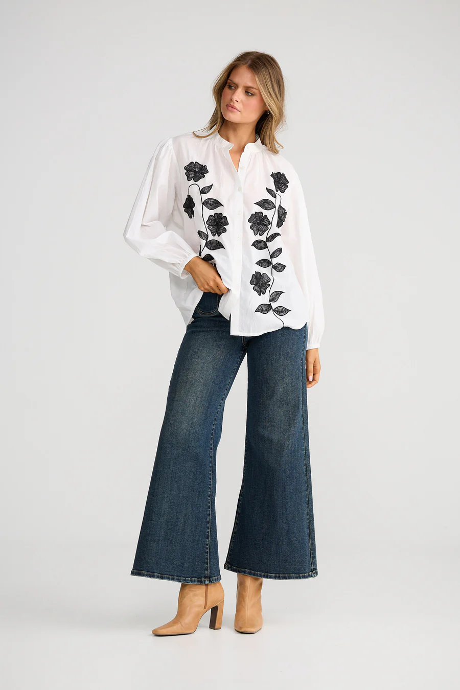 Talisman Zora Ladies Shirt in White with Black Embroidery