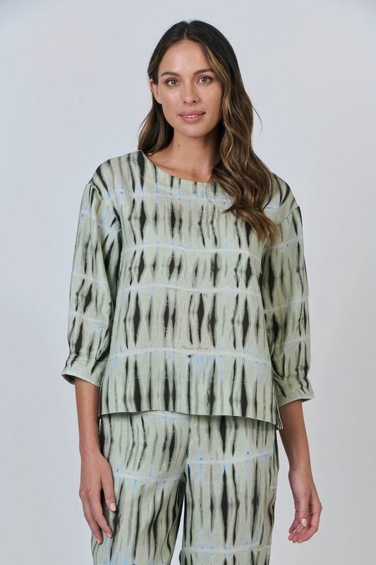 Naturals by O & J GA641 Ladies Top in Exposure Print